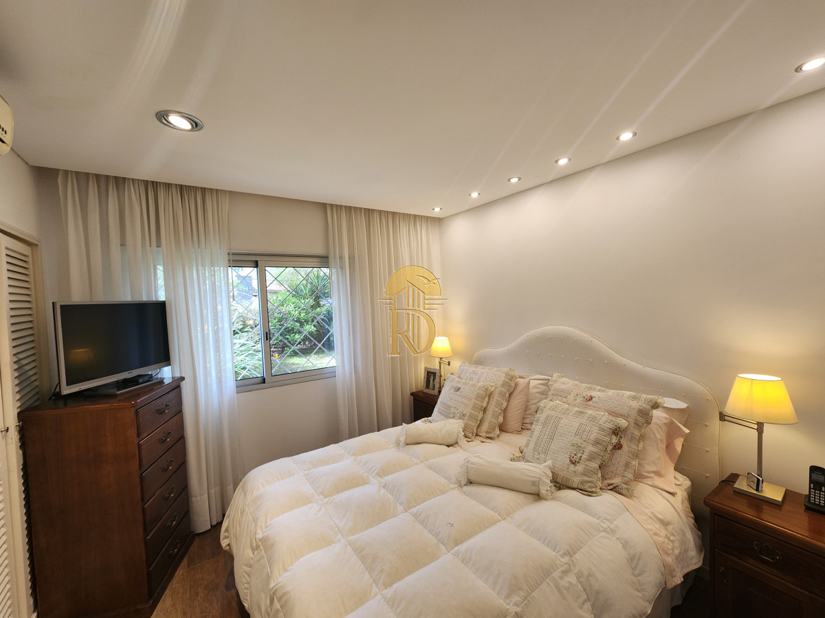 casa en barrio cantegril, un lugar para vivir y soñar -id-268-22