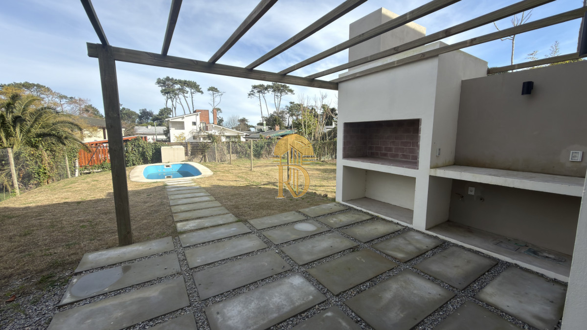 Casa en parada 32 mansa a estrenar -id-921-5
