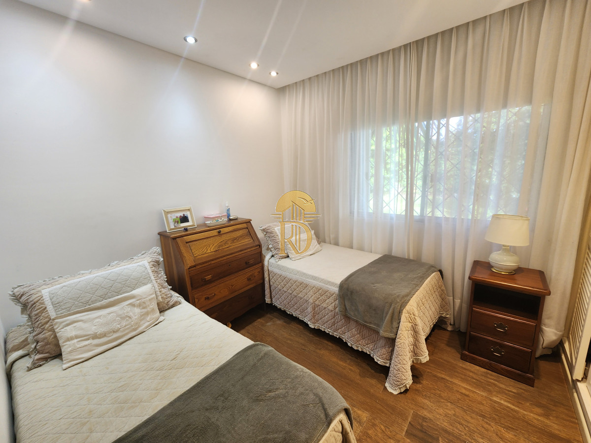 casa en barrio cantegril, un lugar para vivir y soñar -id-268-37