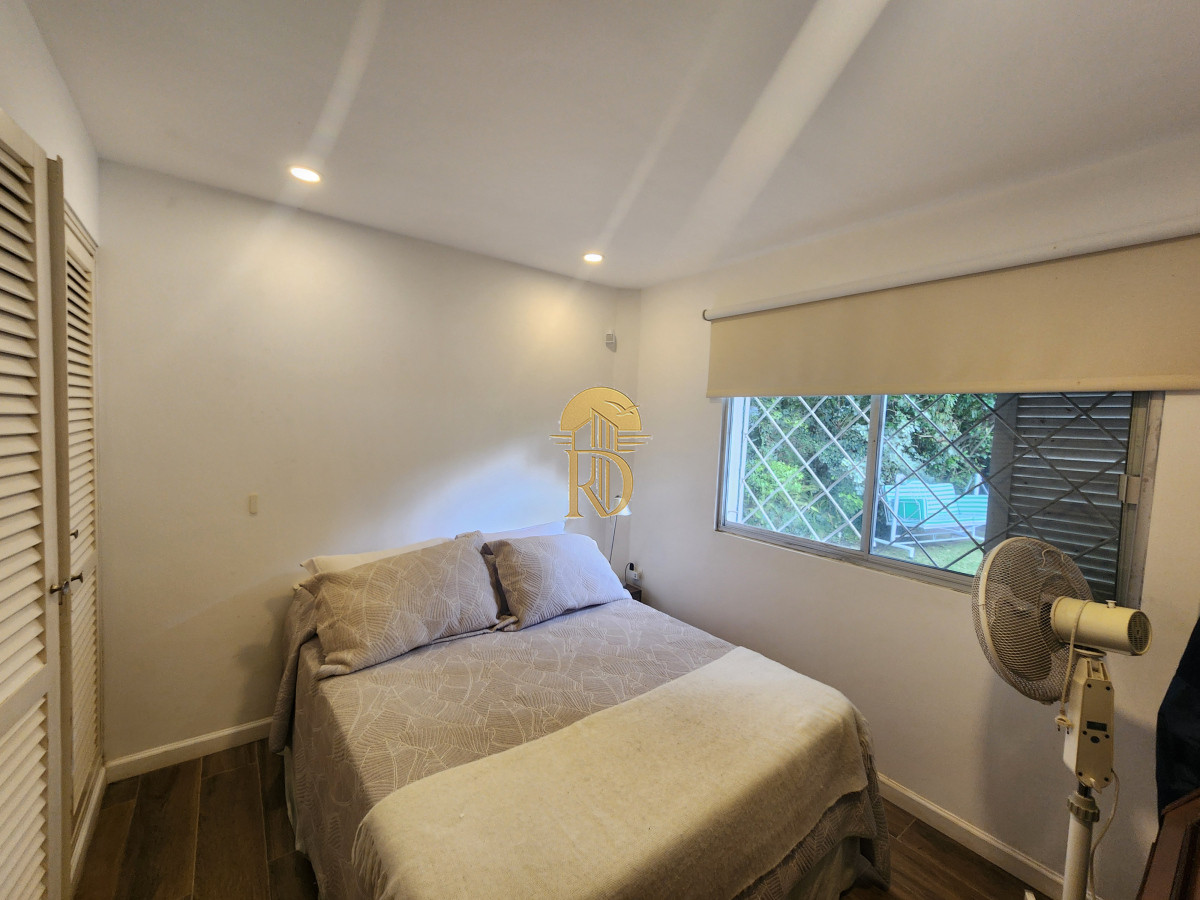 casa en barrio cantegril, un lugar para vivir y soñar -id-268-23