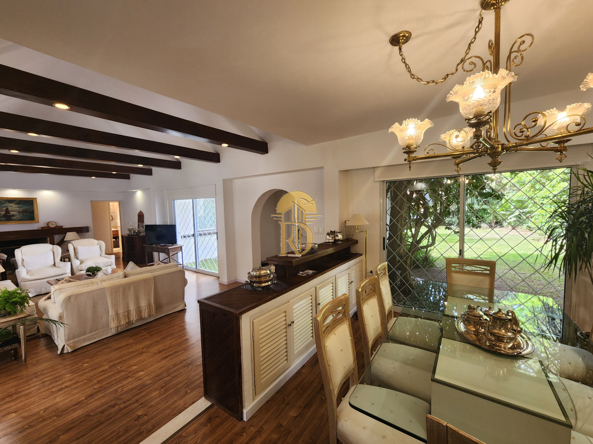 casa en barrio cantegril, un lugar para vivir y soñar -id-268-14