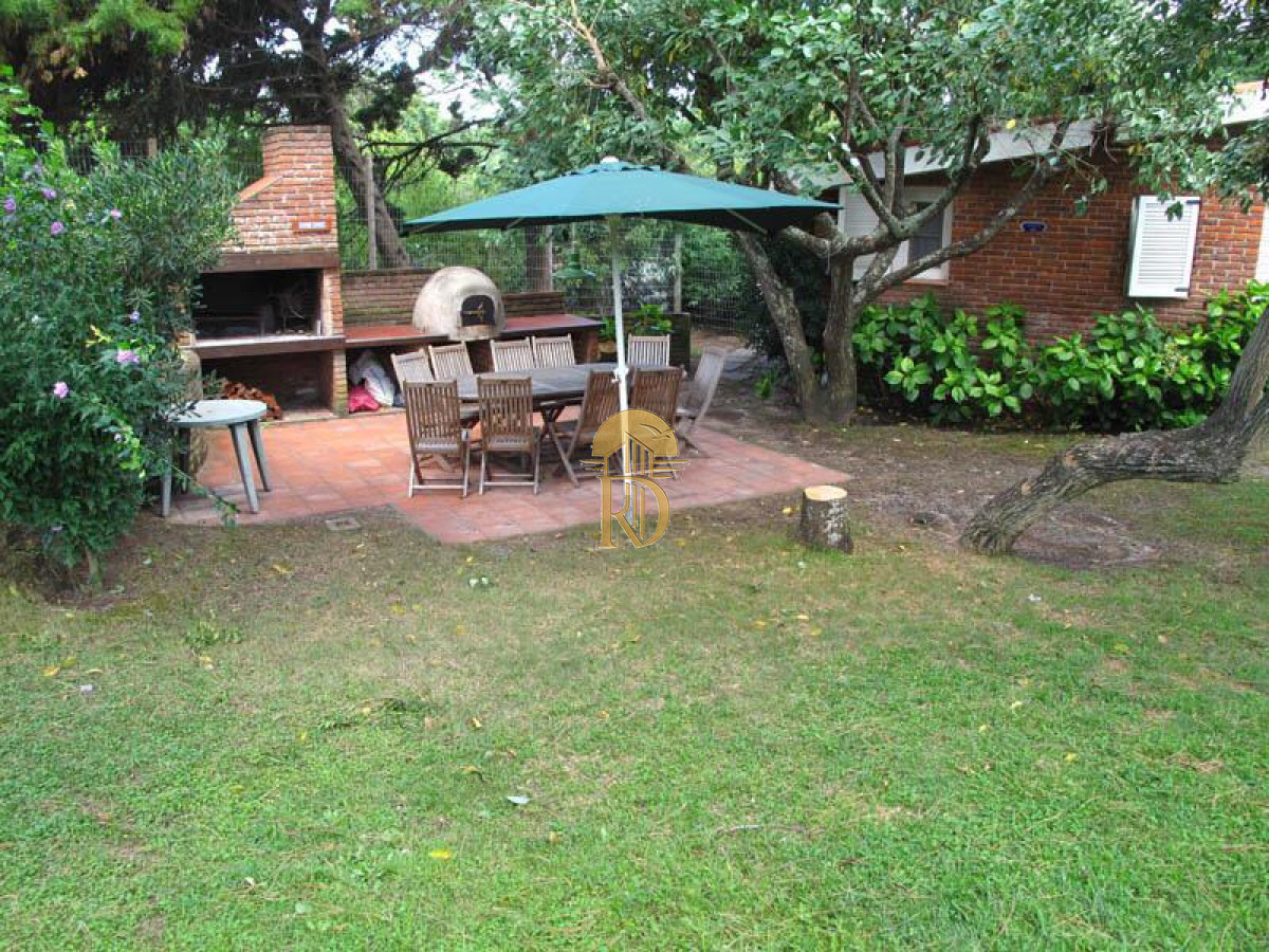 Disponible en enero para al menos 6 personas. -id-249-14