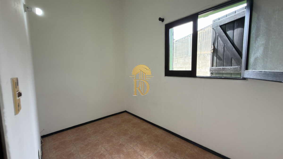 casa en venta bario biarritz -id-1041-11