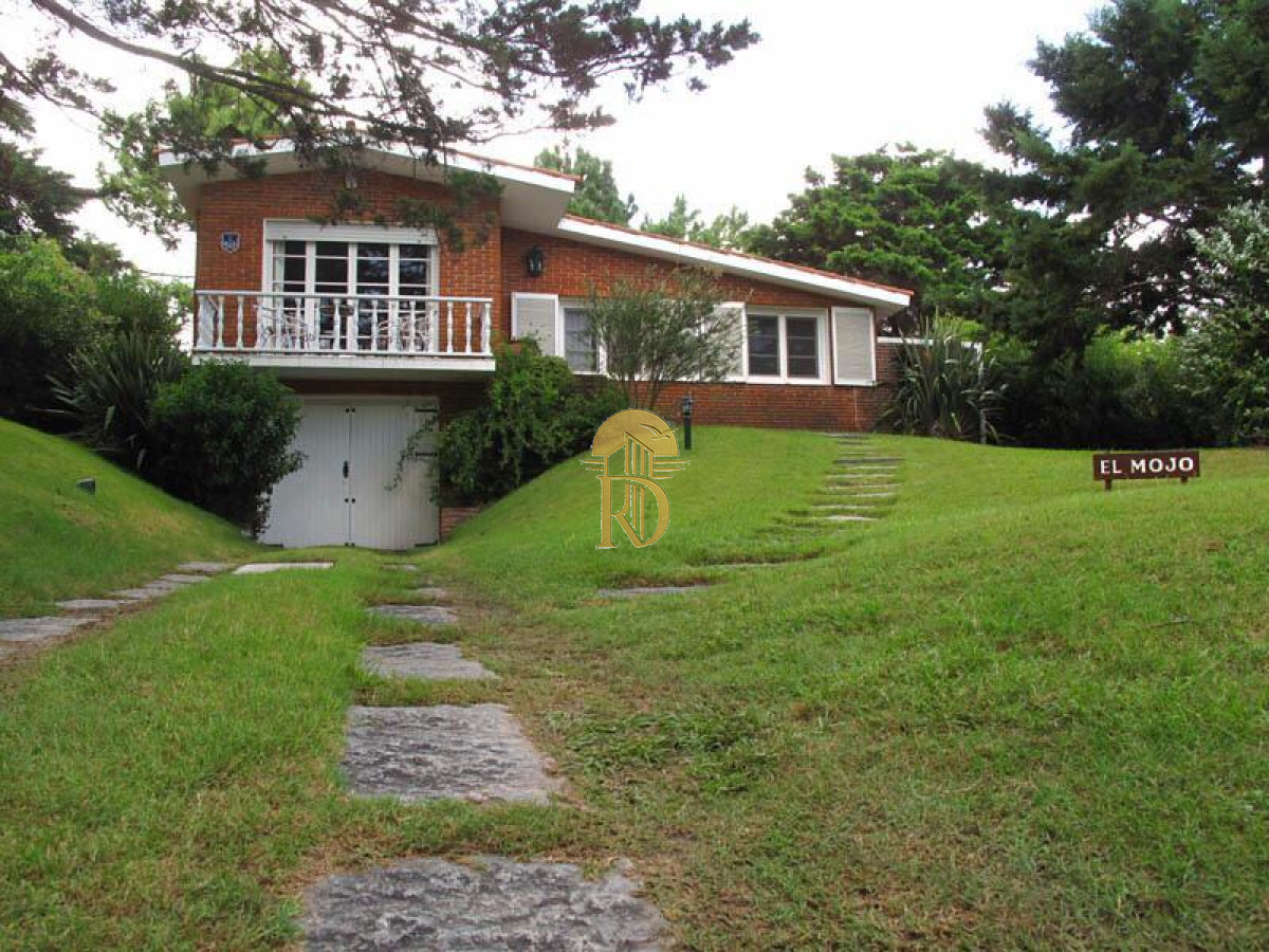 Disponible en enero para al menos 6 personas. -id-249