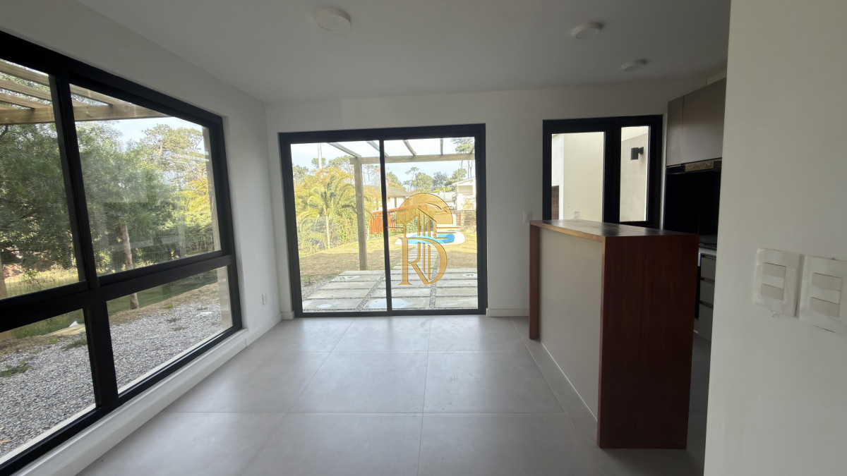 Casa en parada 32 mansa a estrenar -id-921-8