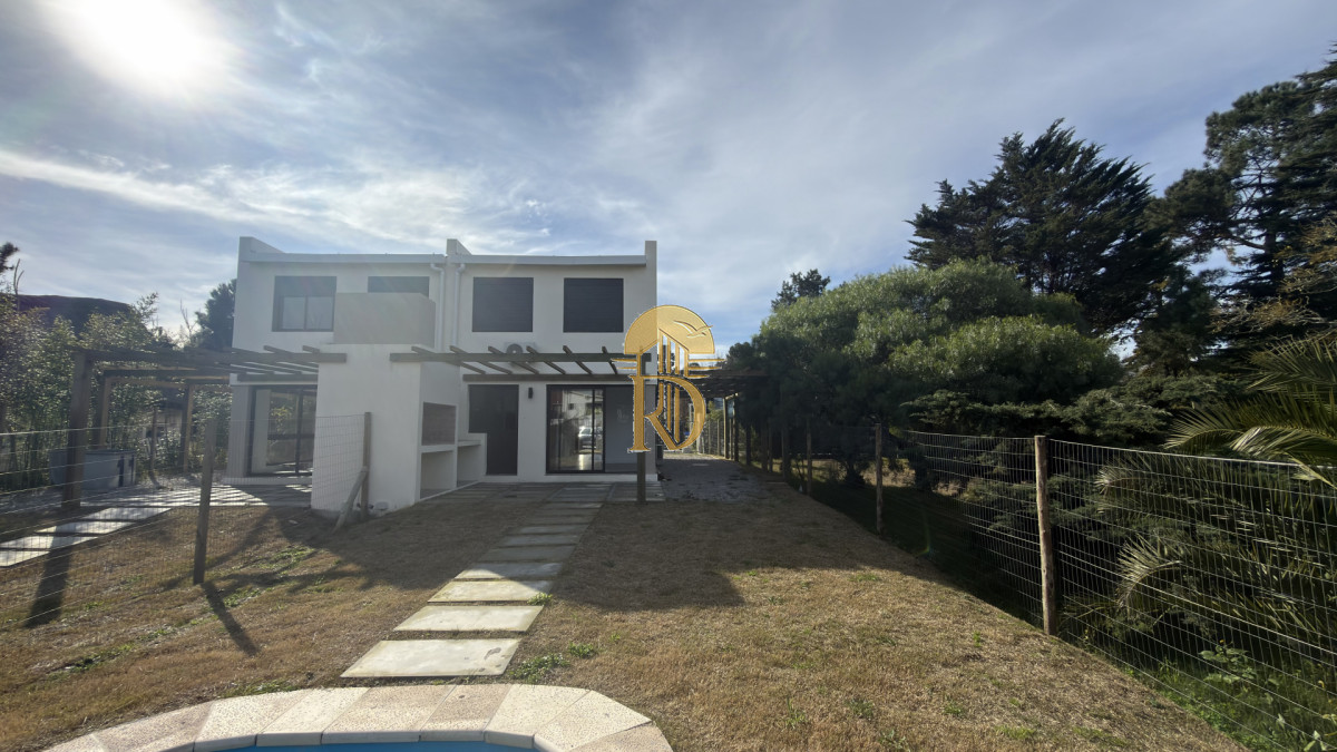 Casa en parada 32 mansa a estrenar -id-921-6