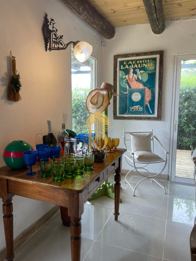 Apta para 10 personas o más. -id-242-11