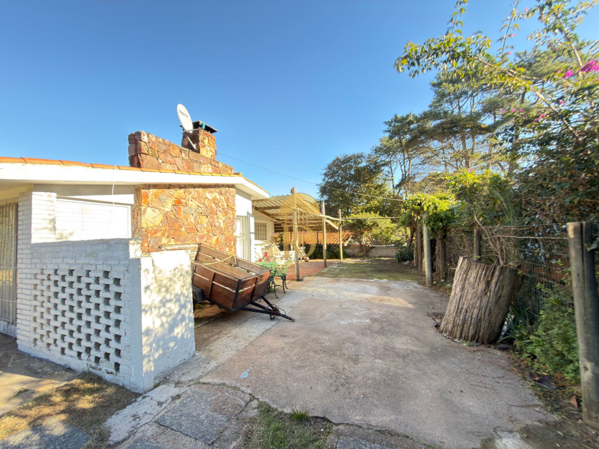 Casa en venta en uno de los mejores lugares de punta del este -id-765-14