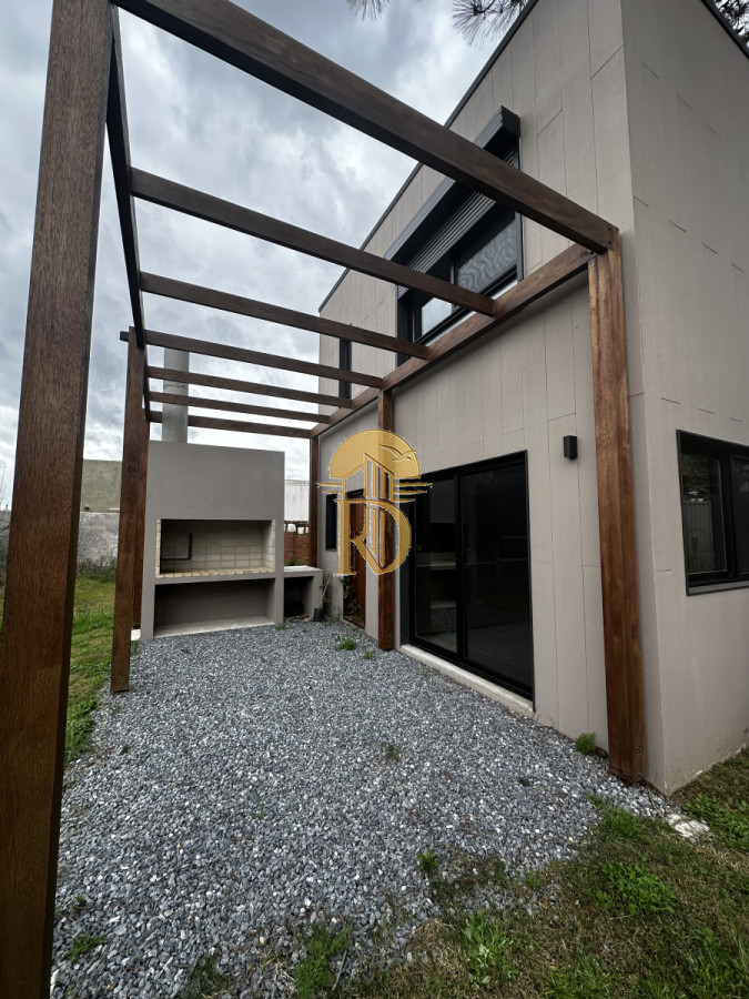 CASA A ESTRENAR EN VENTA -id-263-24