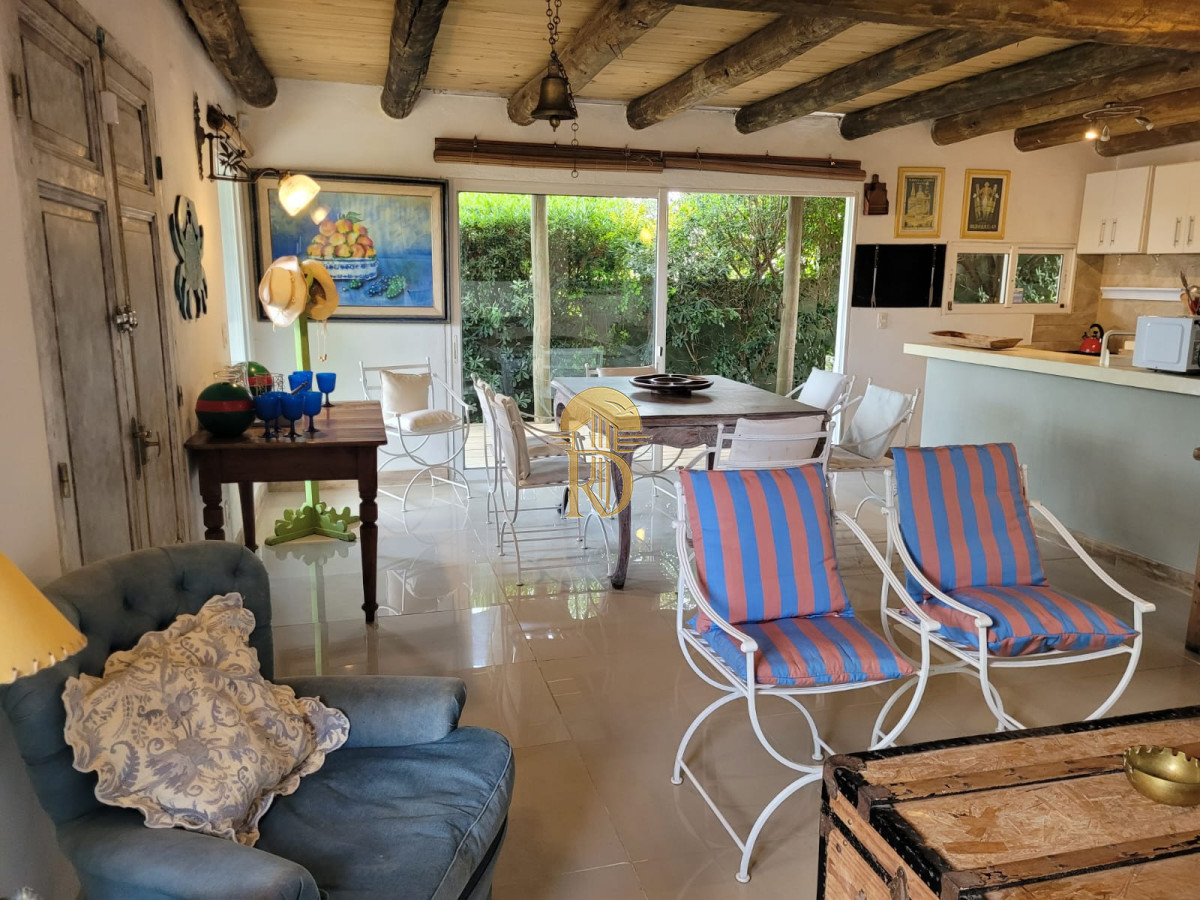 Apta para 10 personas o más. -id-242-7