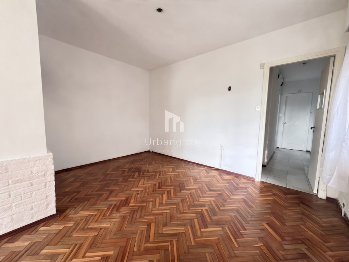Casa en Alquiler Carrasco Sur a Pasos de la Rambla, 3 Dormitorios, 2 Baños, Patio con Parrillero 3