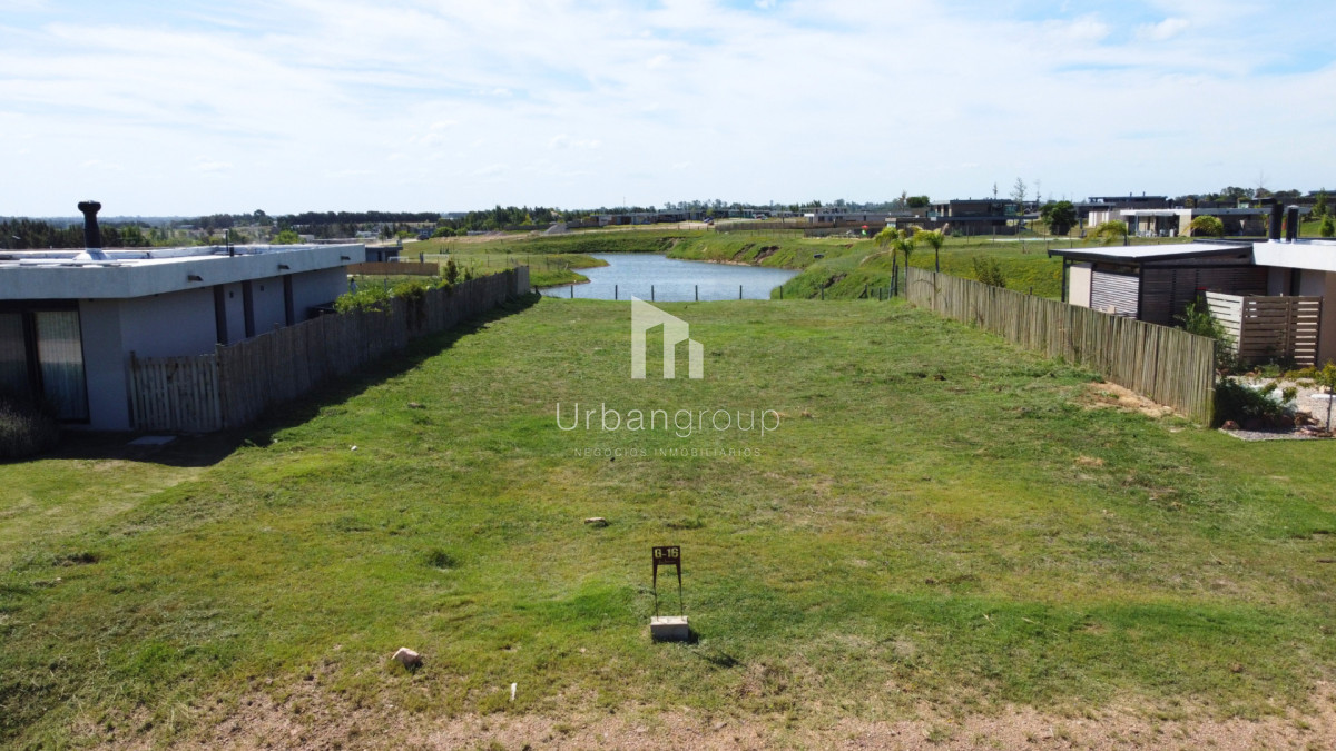 Terreno al Lago en Venta Barrio Privado La Juana 3