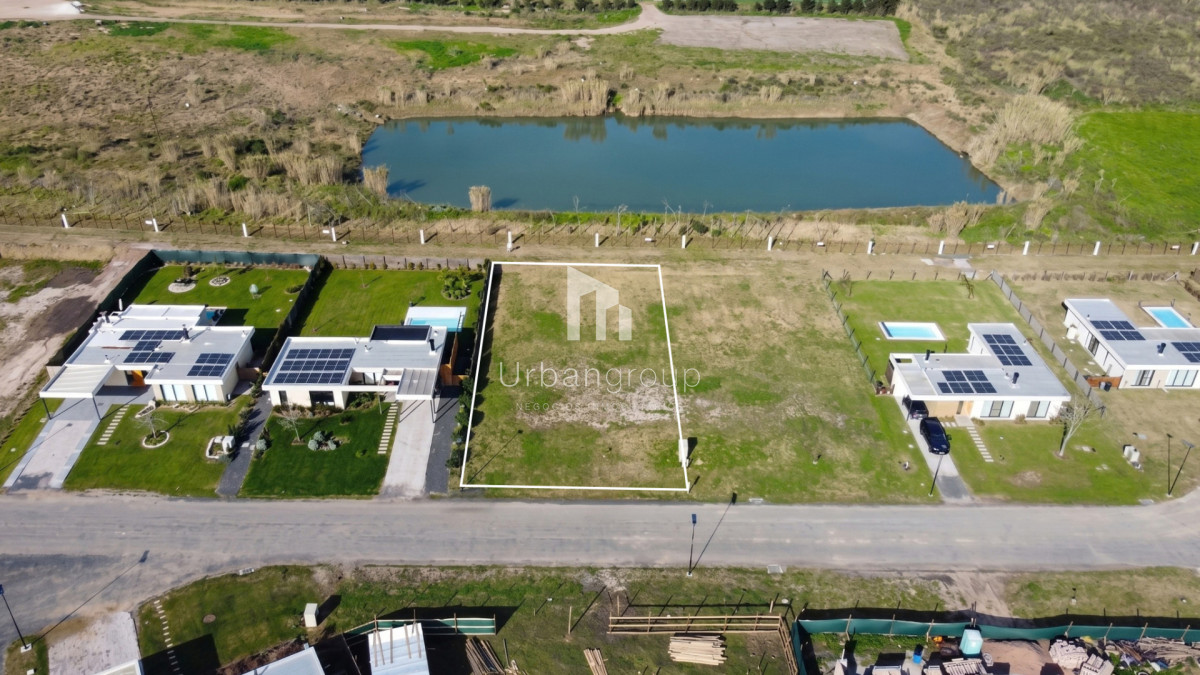 Terreno en Venta Barrio Privado La Juana 4