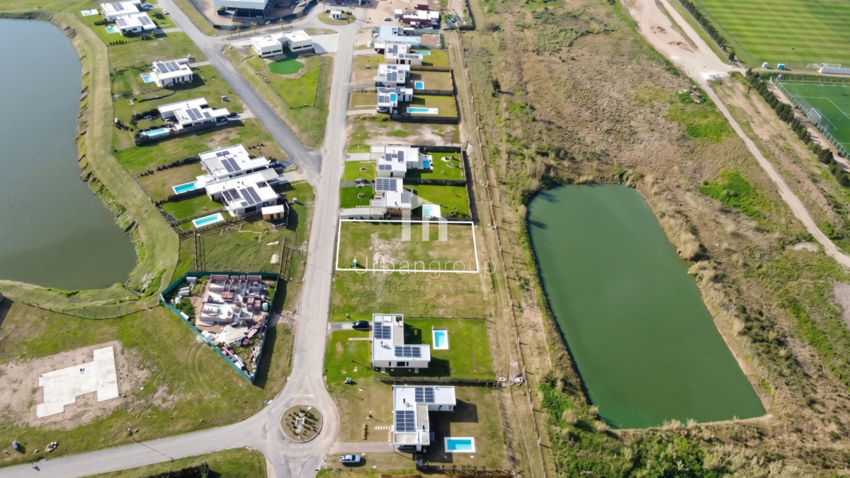 Terreno en Venta Barrio Privado La Juana 5