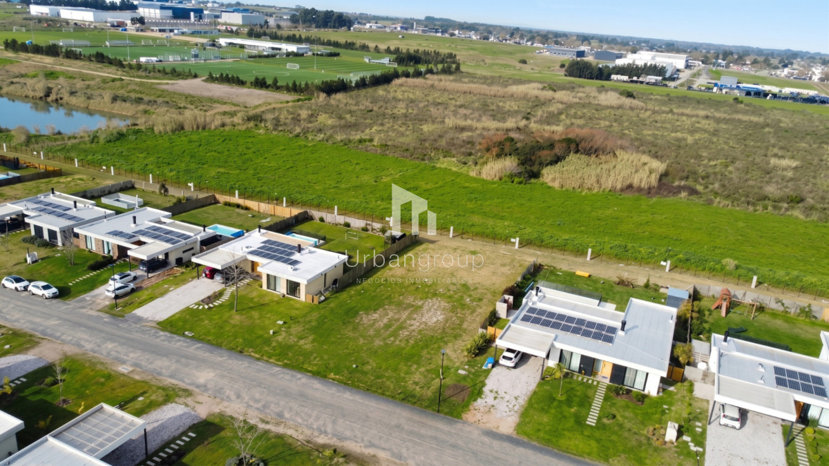 Venta Terreno en Barrio Privado La Juana 3