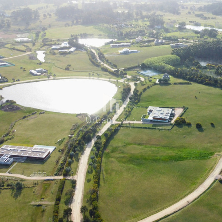 Terreno En Barrio Privado Laguna Estates, Punta del Este, La Barra 2