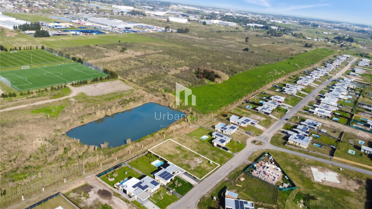 Terreno en Venta Barrio Privado La Juana 3