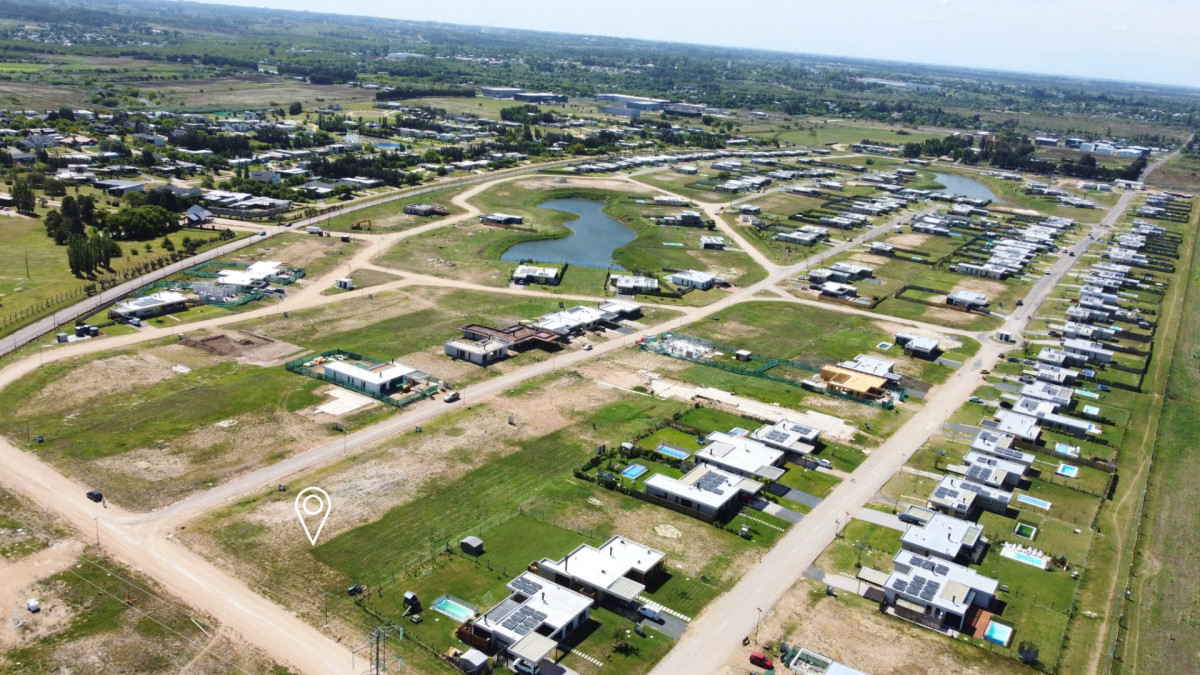 Venta terreno en Barrio Privado La Juana