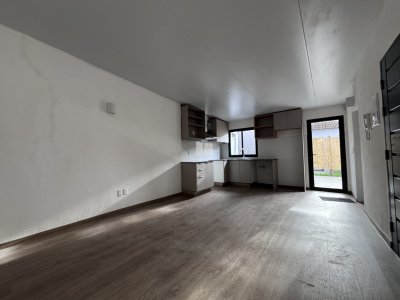 Casa de 1 dormitorio en Alquiler en Carrasco Norte