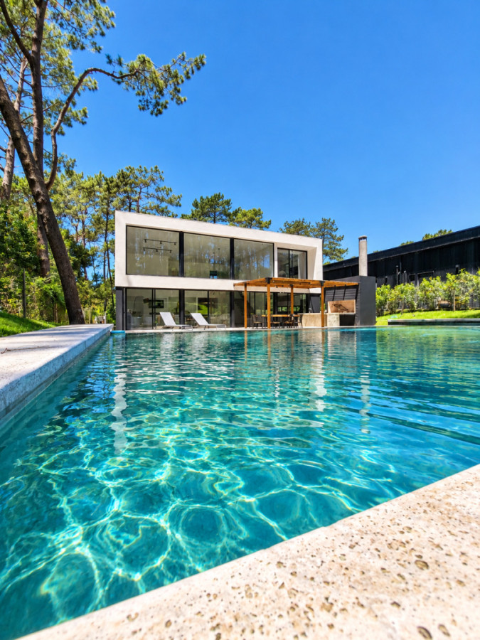 Imagen de Playa Brava | Rincón del Indio | Casa a estrenar en barrio privado | 4 dormitorios