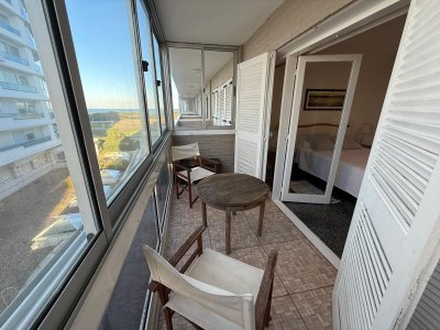Alquiler anual, apartamento frente al mar