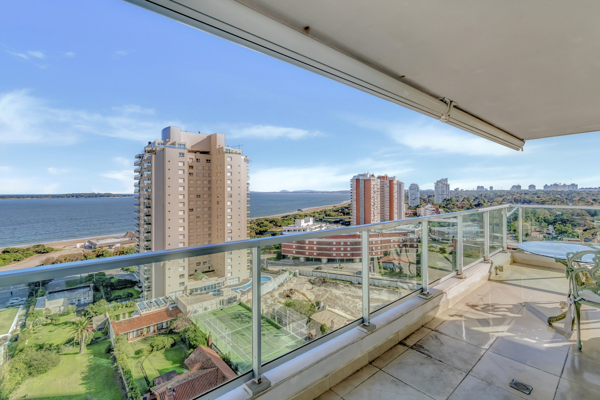 Torre Premium en playa Mansa