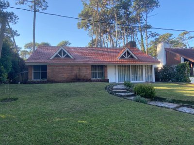 Chalet en San Rafael en una planta