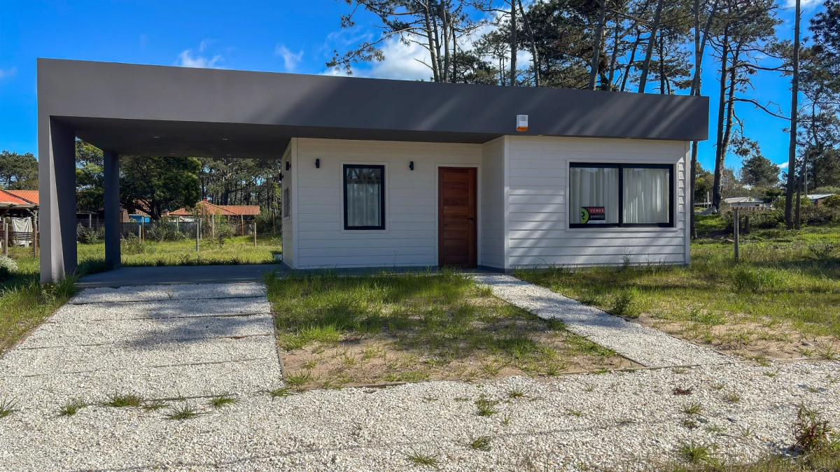 Casa a estrenar en venta en Barrio Anaconda, La Paloma