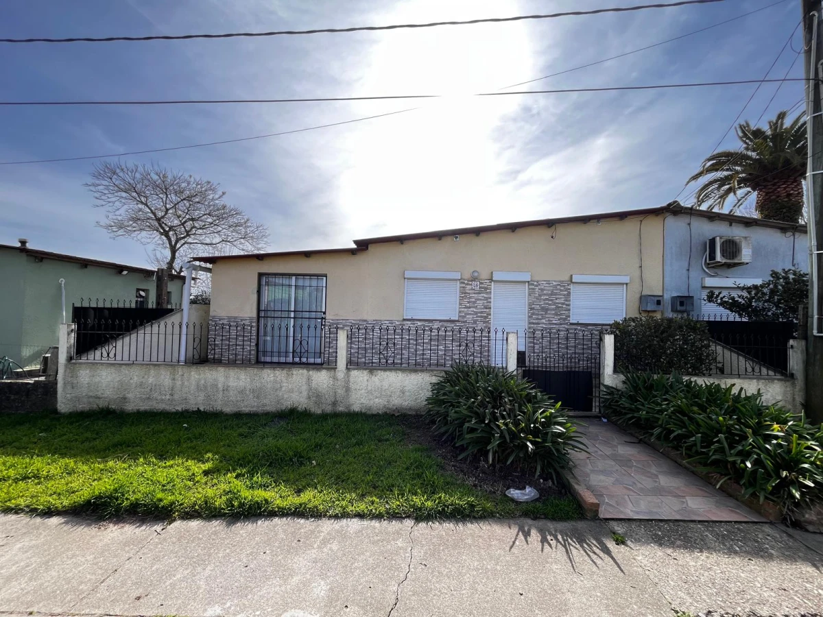 VIVIENDA 2 DORM. 1 BAÑO. PARRILERO TECHADO