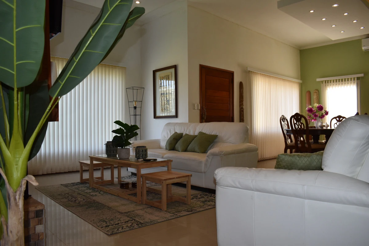 Venta de Casa en Punta del Este - Construcción Tradicional en Una Planta