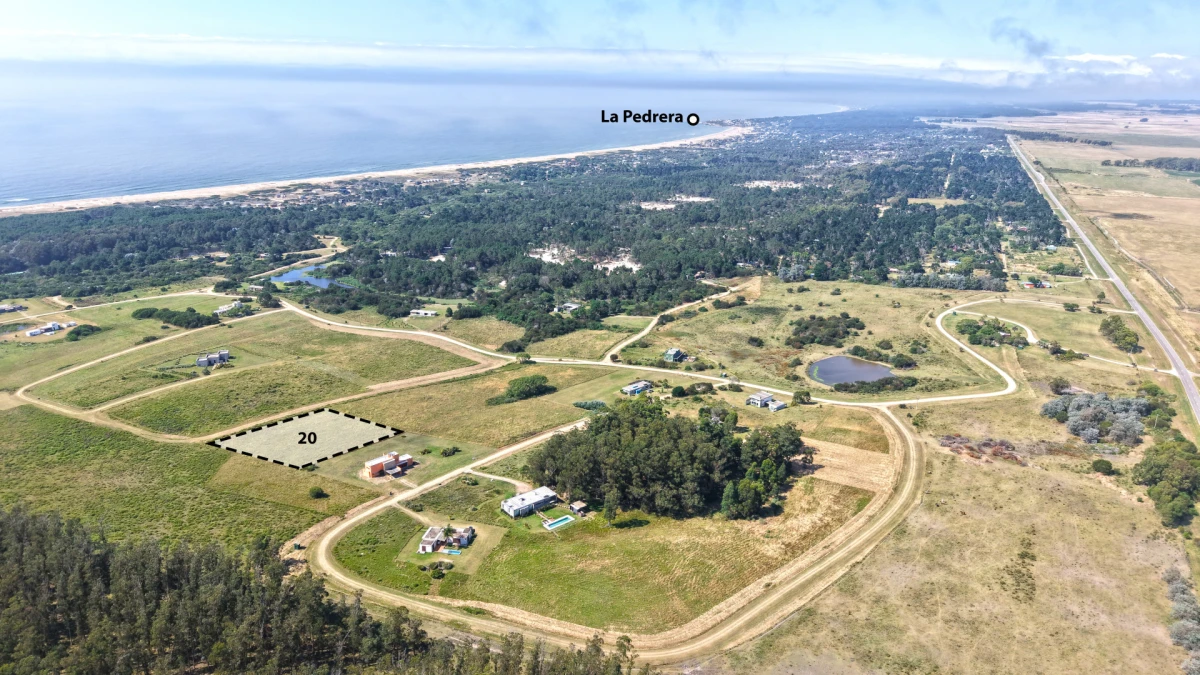 Se vende Lote 20 de 5.279 m² en Tajamares de la Pedrera