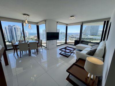 Apartamento 3 dormitorios en Suite Peninsula Punta del Este en venta