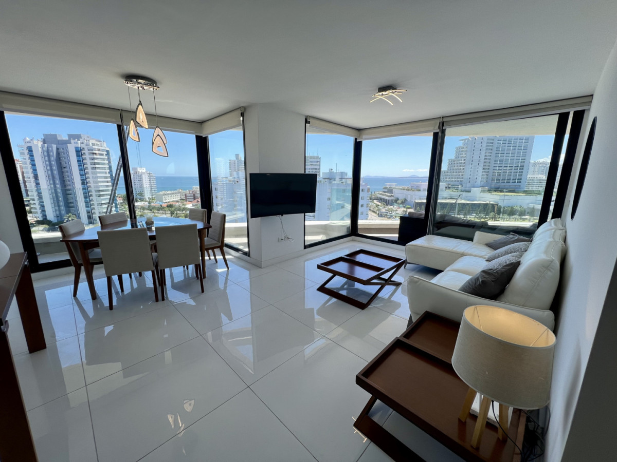 Apartamento 3 dormitorios en Suite Peninsula Punta del Este en venta