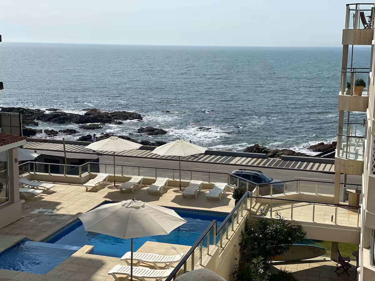 Apto 2 dormitorios en Península  frente al mar - Punta del Este