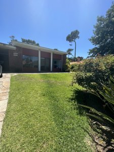 Casa, alquiler , 4 dormitorios piscina climatizada , mansa , Punta del este 