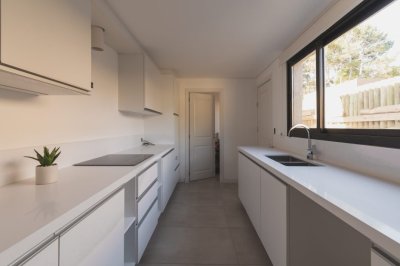 VENTA CASA en BOSQUES DEL MAR- PINARES- Punta del Este