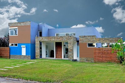 Hermosa casa en venta Barrio Marly