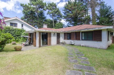 Casa en venta playa mansa 3 dormitorios ideal para vivir todo el año 
