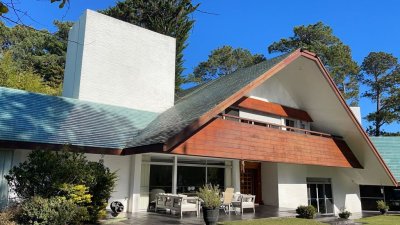 Casa en alquiler , 7 dormitorios ideal para pasar vacaciones en familia!