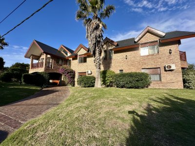 Casa en venta playa Mansa 7 dormitorios Punta del Este 