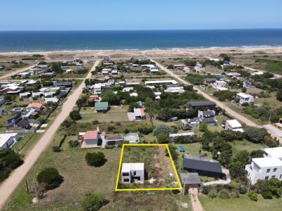 Terreno en Punta Negra a 200 mts del mar 