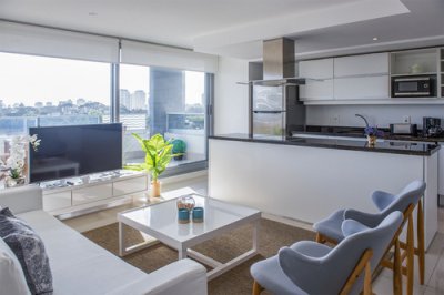 Apto. Venta proximo a Playa Brava De 3 Dormitorios, En Punta Del Este
