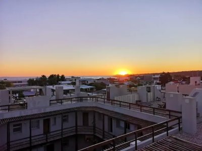 Apartamento Penthouse en venta y alquiler de temporada, Manantiales.
