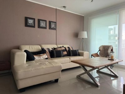 APARTAMENTO EN VENTA 2 DORMITORIOS PLAYA BRAVA