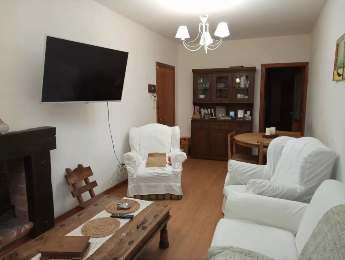 Apartamento en venta - 2 dormitorios centro Maldonado.