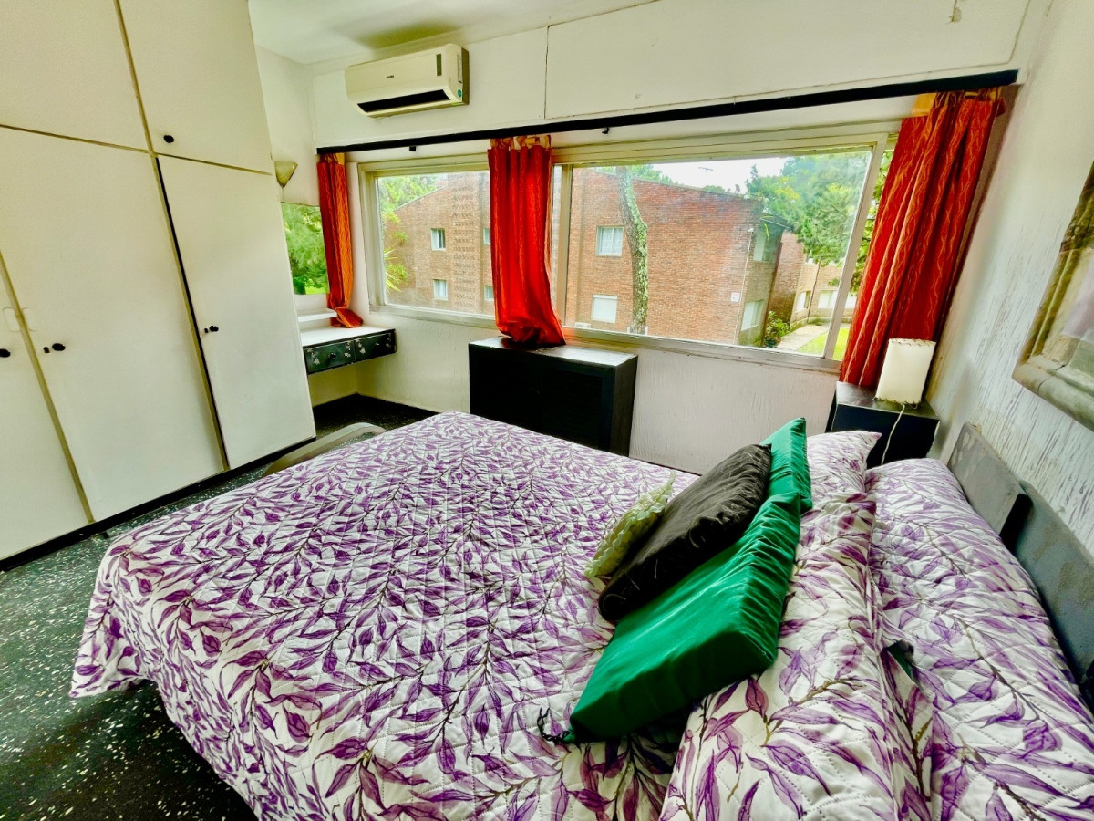 Apartamento en venta - 1 dormitorio Playa Mansa.