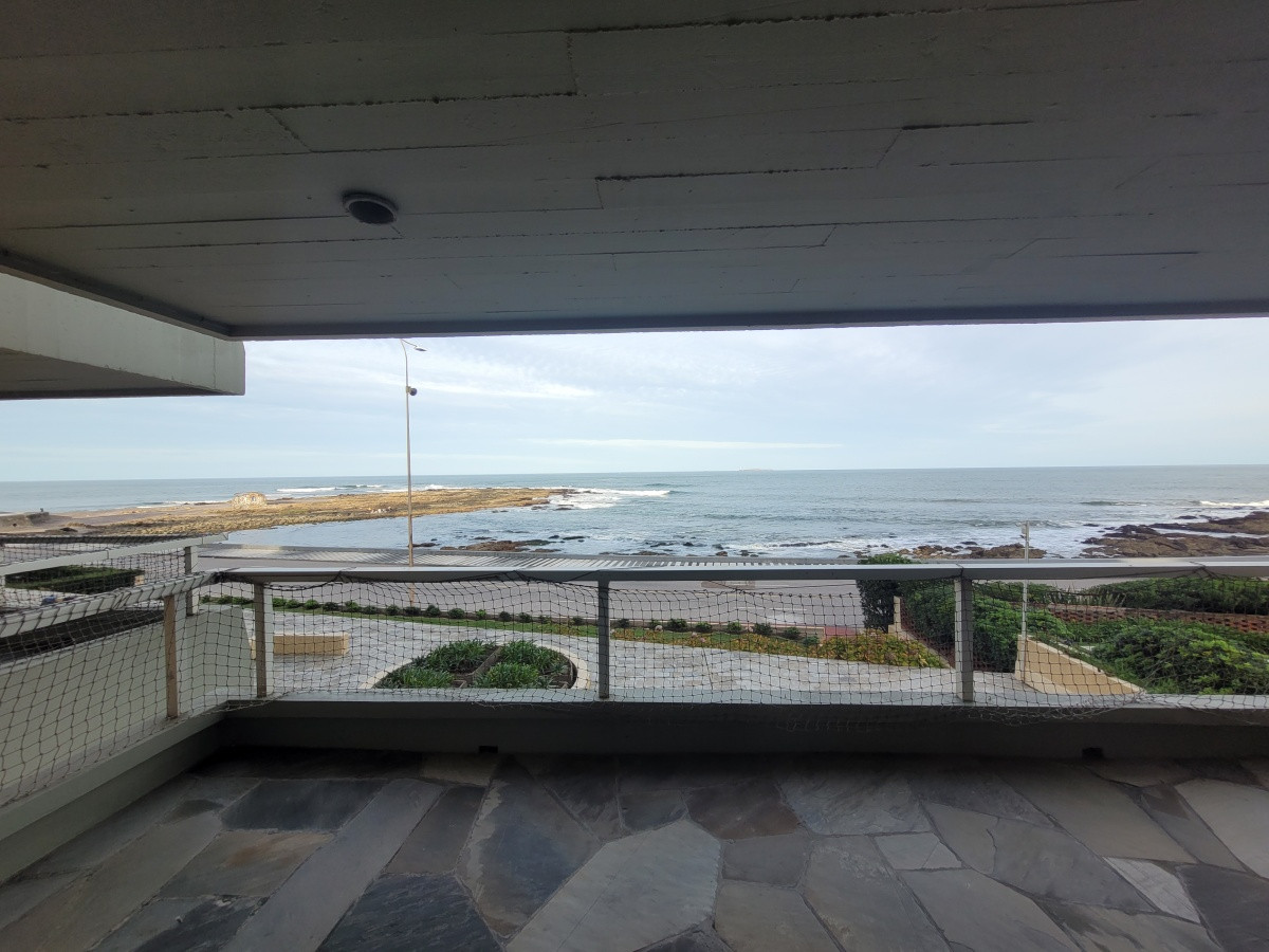 Alquiler anual apartamento en Punta del Este 