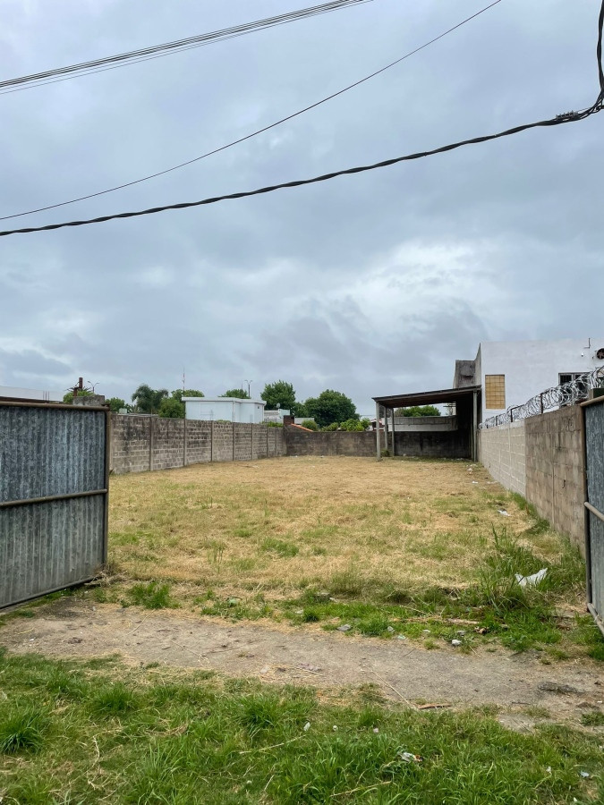 Terreno en Venta y alquiler anual.