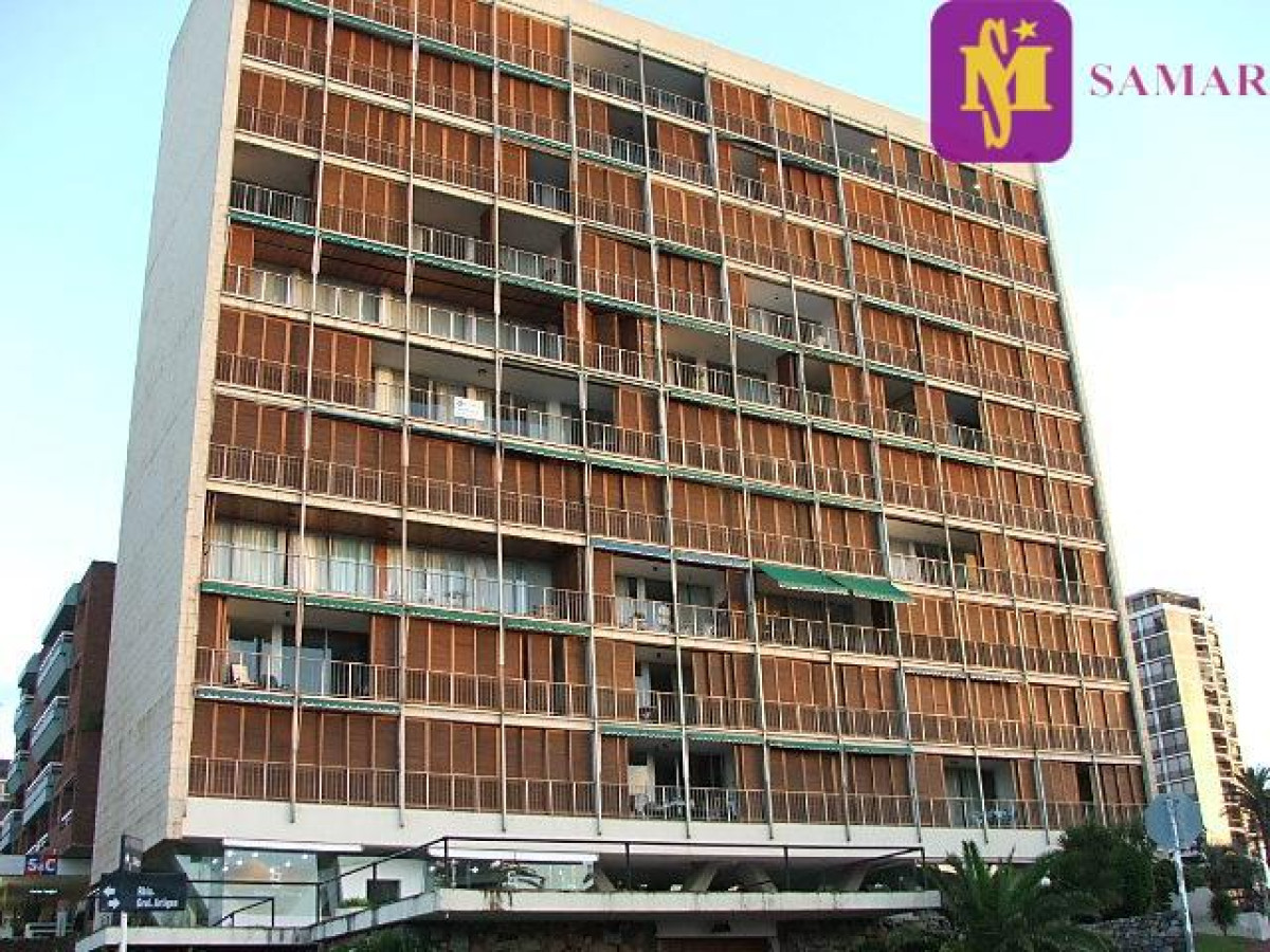 Apartamento 1 dormitorio ubicado en zona del puerto de Punta del Este, excelente vista!