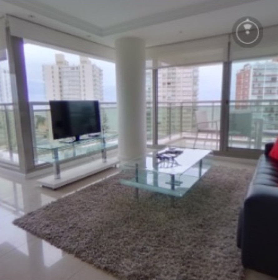 Apartamento en Península, 2 dormitorios en Torre de Categoría